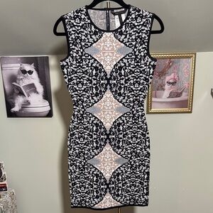 NWOT BCBGMaxAzria Black and White w/Tan Geometric Body Con Dress